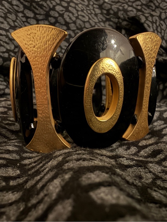Unknown Jewelry - Chunky Black and Gold Bracelet